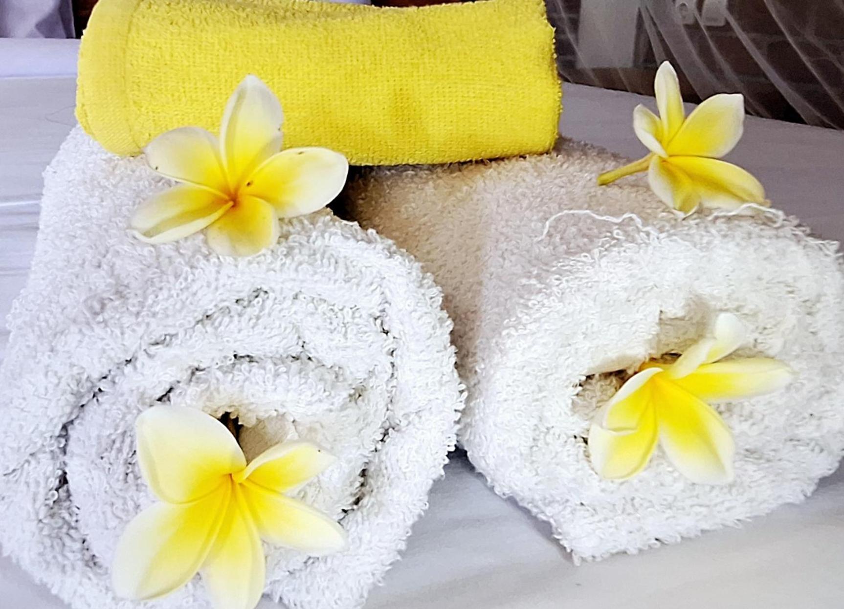 Bunga Maliq Bungalow Lombok Tetebatu Værelse billede