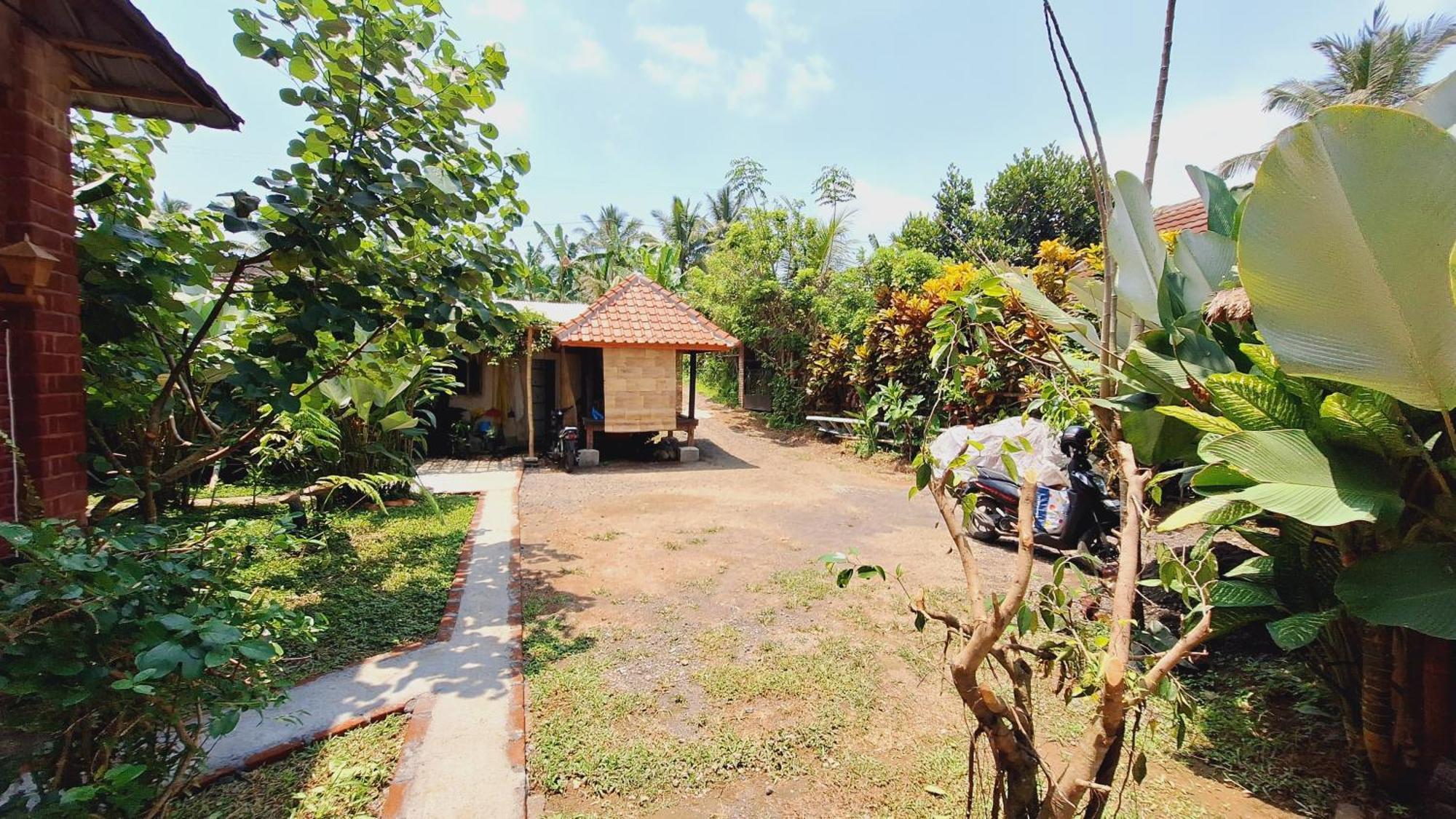 Bunga Maliq Bungalow Lombok Tetebatu Værelse billede